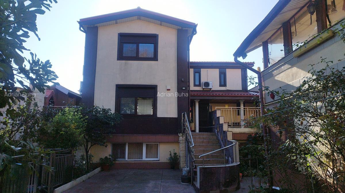 Casă cu 9 camere în Tomis II - 2