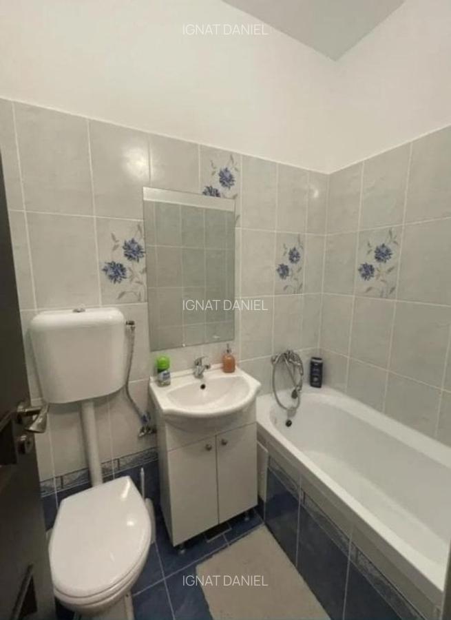 Garsoniera, etajul 2/4, zona Podu Ros - 6