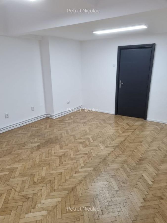 UNIVERSITATE BATISTEI O CAMERA 23MP PENTRU BIROURI, CLADIRE BIROURI - 5