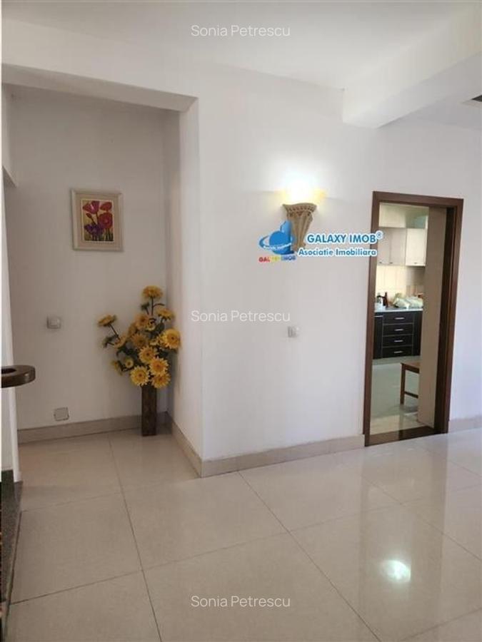 Vila P+1E+M mobilata si utilata strada Doinei - 2