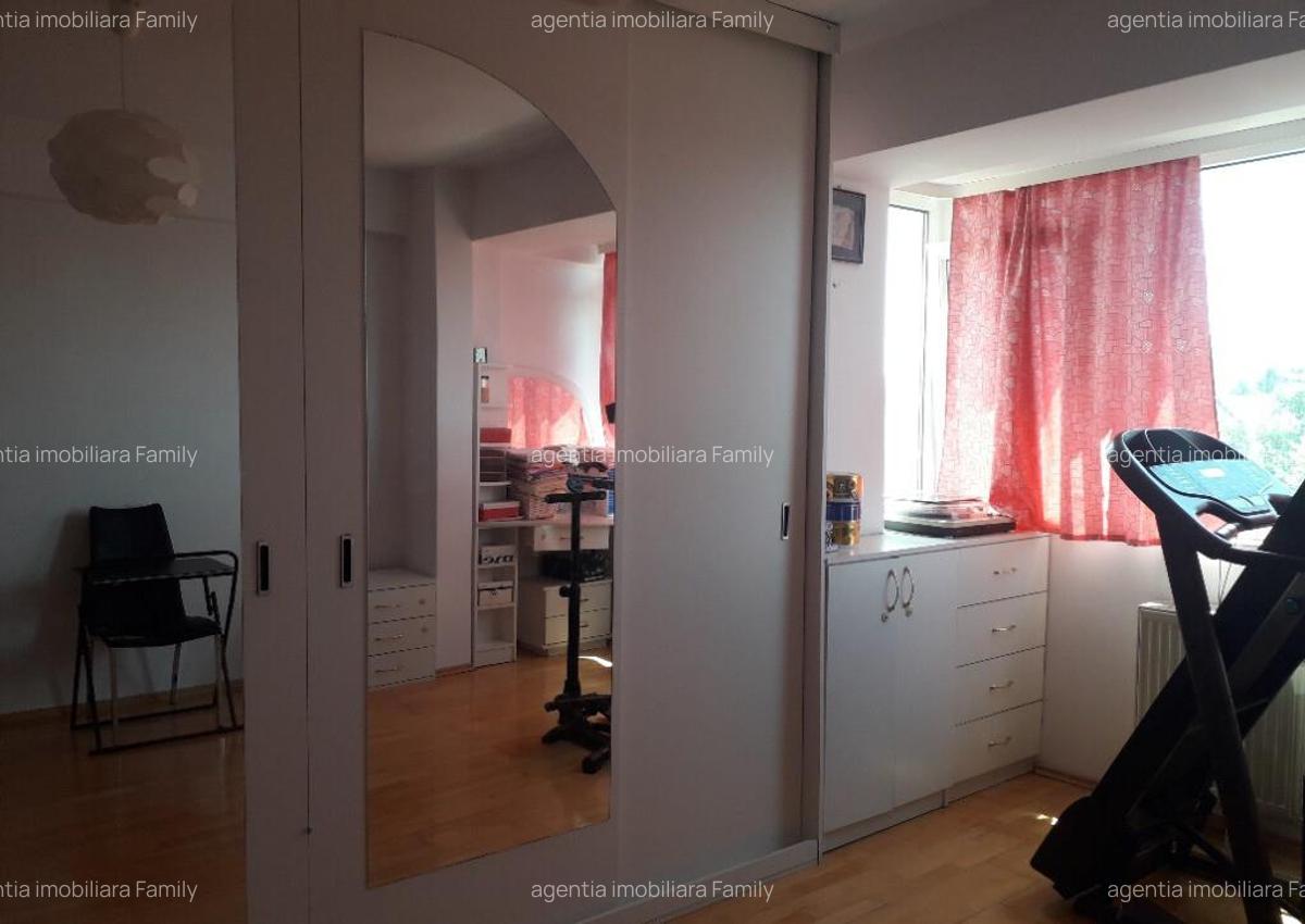 Apartament cu 4 camere decomandate Zona George Enescu - 13