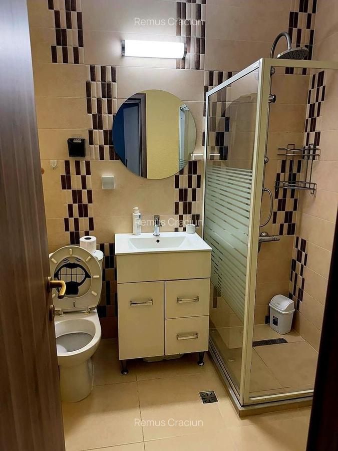 Vă propune spre  închiriere Apartament Modern cu 3 Camere în zona Sopor - 8