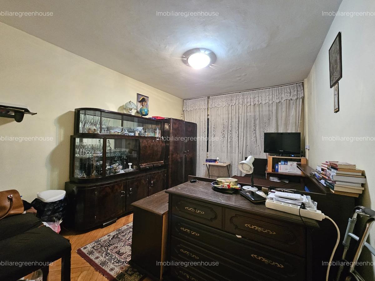 Apartament 4 camere, etaj 2 zona Ion Creanga - 6