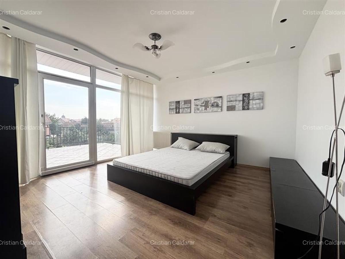 Casa spatioasa si bine compartimentata in Velenta  locatie excelenta - 5