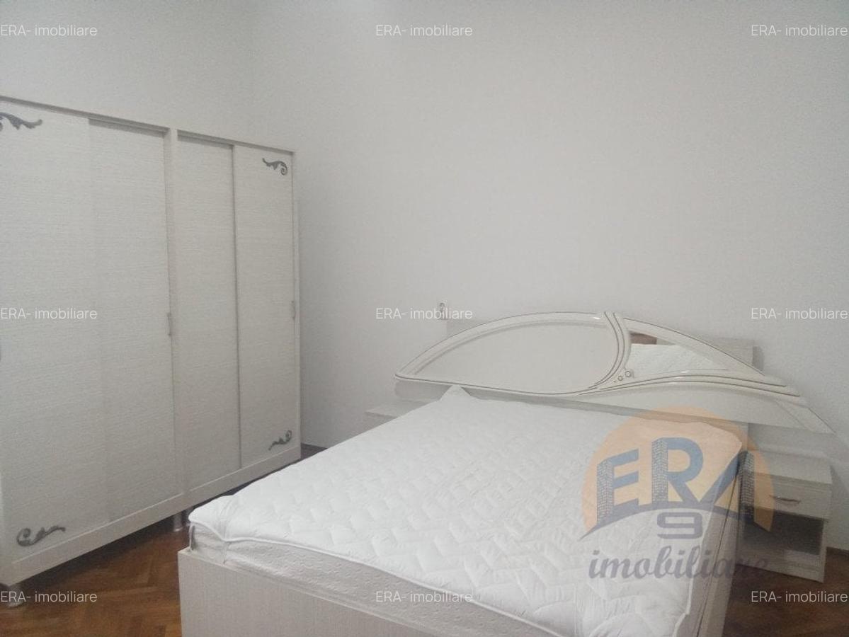 Apartament 3 camere, Centru , Str. Calea Republicii - 2