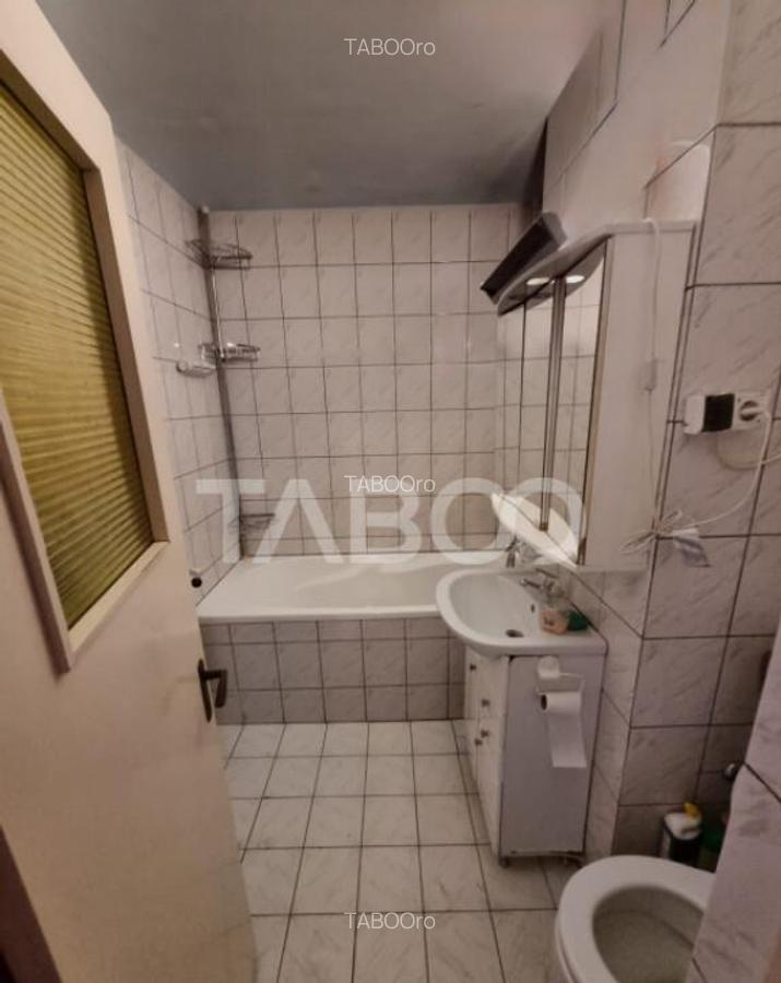 Apartament 4 camere de vanzare decomandat 90 mp zona Central - 8