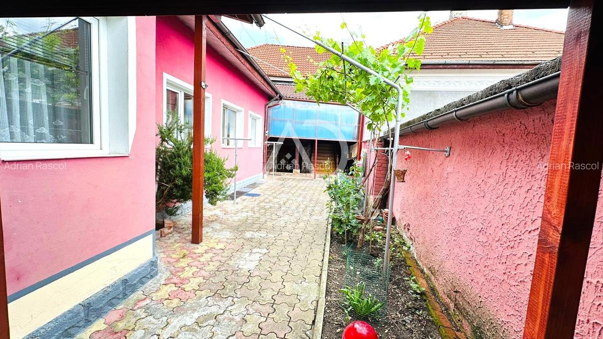 Imobile de vânzare zonă centrală, strada Tudor Vladimirescu - 4