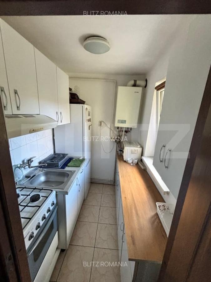 Apartament de vanzare, cu 2 camere, 35 mp, etaj 4/4, zona Decebal - 6