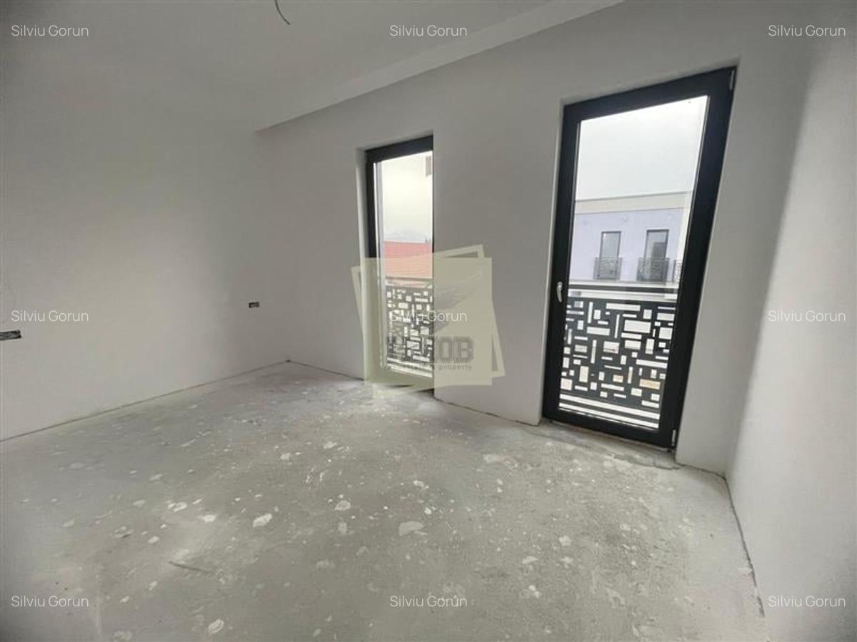 Casa cu 4 camere 2 bai balcon si terasa in Cristian - 6