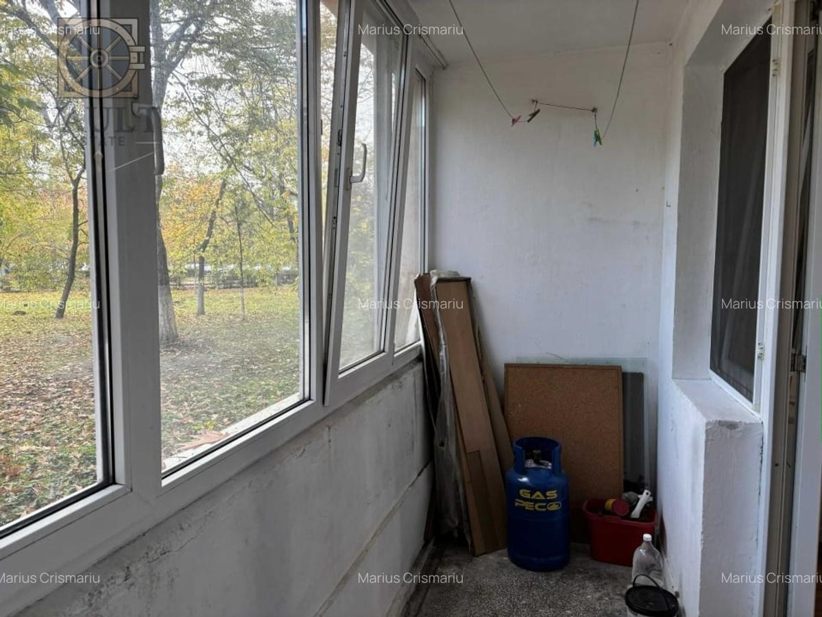 Garsoniera - LANGA METROU - Costin Georgian - 6