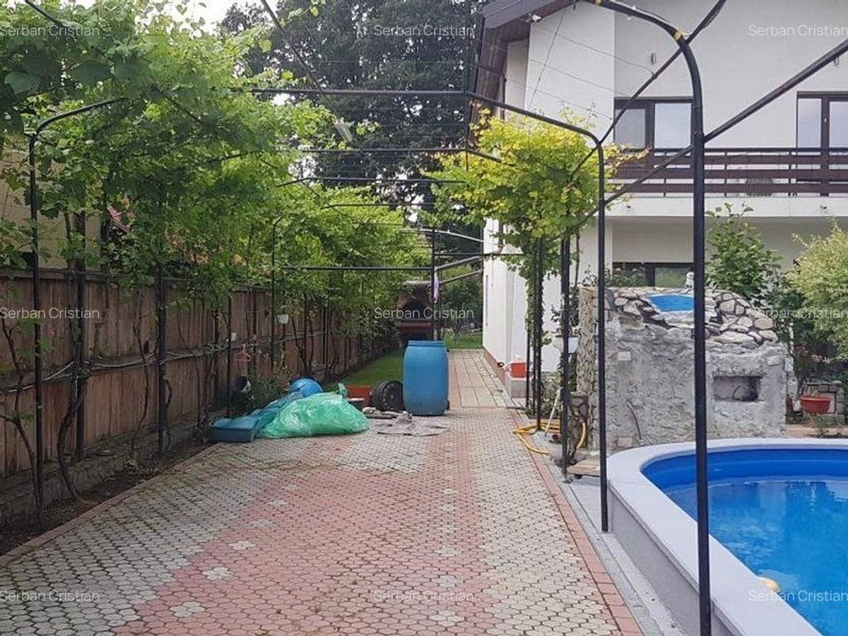 Afumati vila 8 camere , teren 1300 mp , piscina - 20