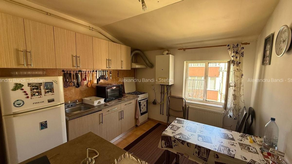 Apartament 2 camere, zona Dambovita, comision0% - 4