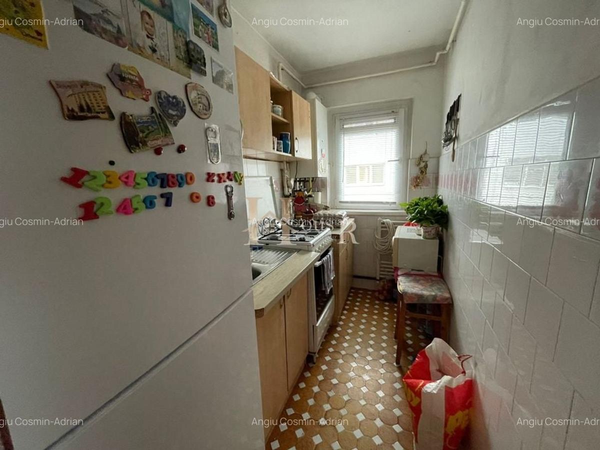 Bloc izolat. Etaj intermediar. Centrala proprie. - 8