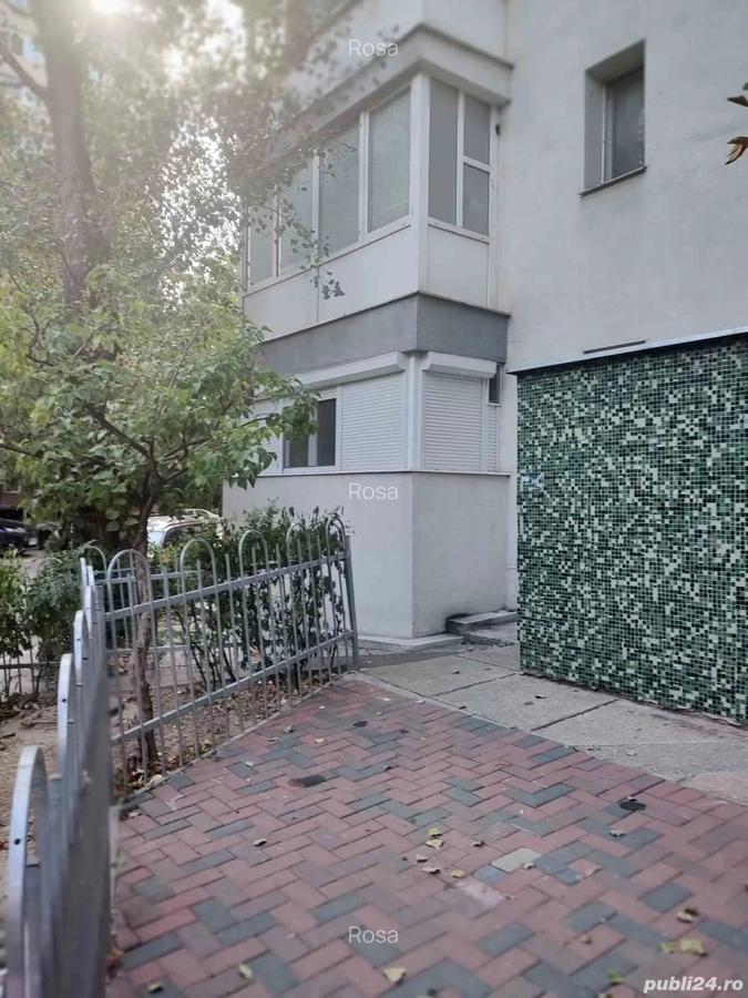 Proprietar Vand Apartament 4 camere, 65 m, balcon, renovat, mobilat, Bulevardul 1 Decembrie 1918 - 18 Proprietar Vand Apartament 4 camere, 65 m, balcon, renovat, mobilat, Bulevardul 1 Decembrie 1918 - 18