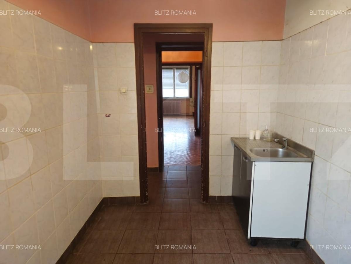 De vanzare - Apartament 4 camere, decomandat 100 mp - Ultracentral, Timisoara - 10