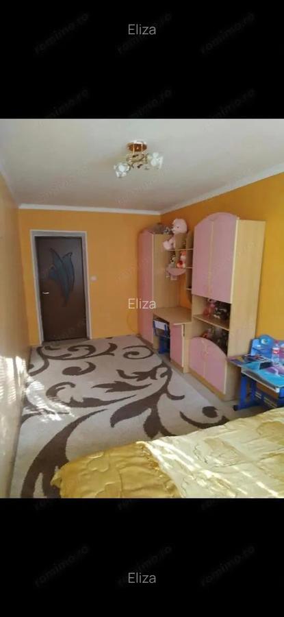 Vanzare apartament cu doua camere in Calea Sagului - 1