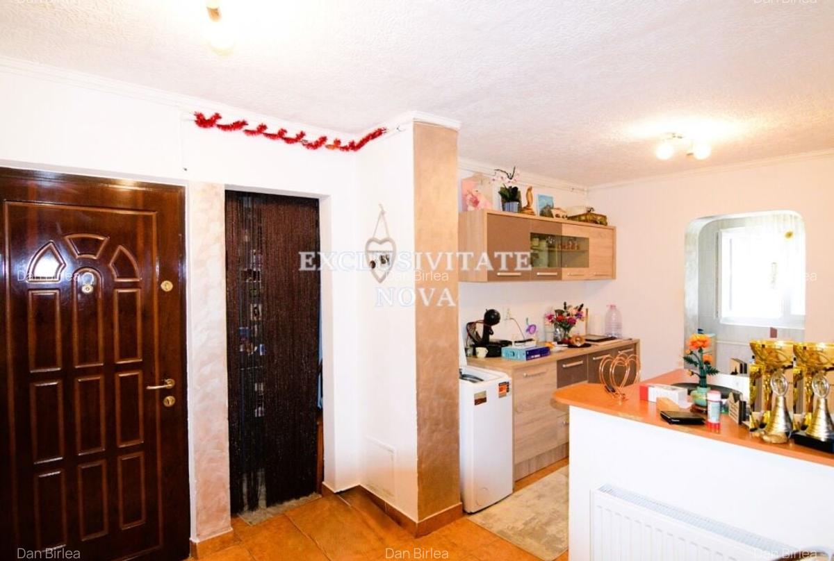 CRANGASI DECOMANDAT cu CENTRALA proprie Balcon Metrou bloc REABILITAT - 8