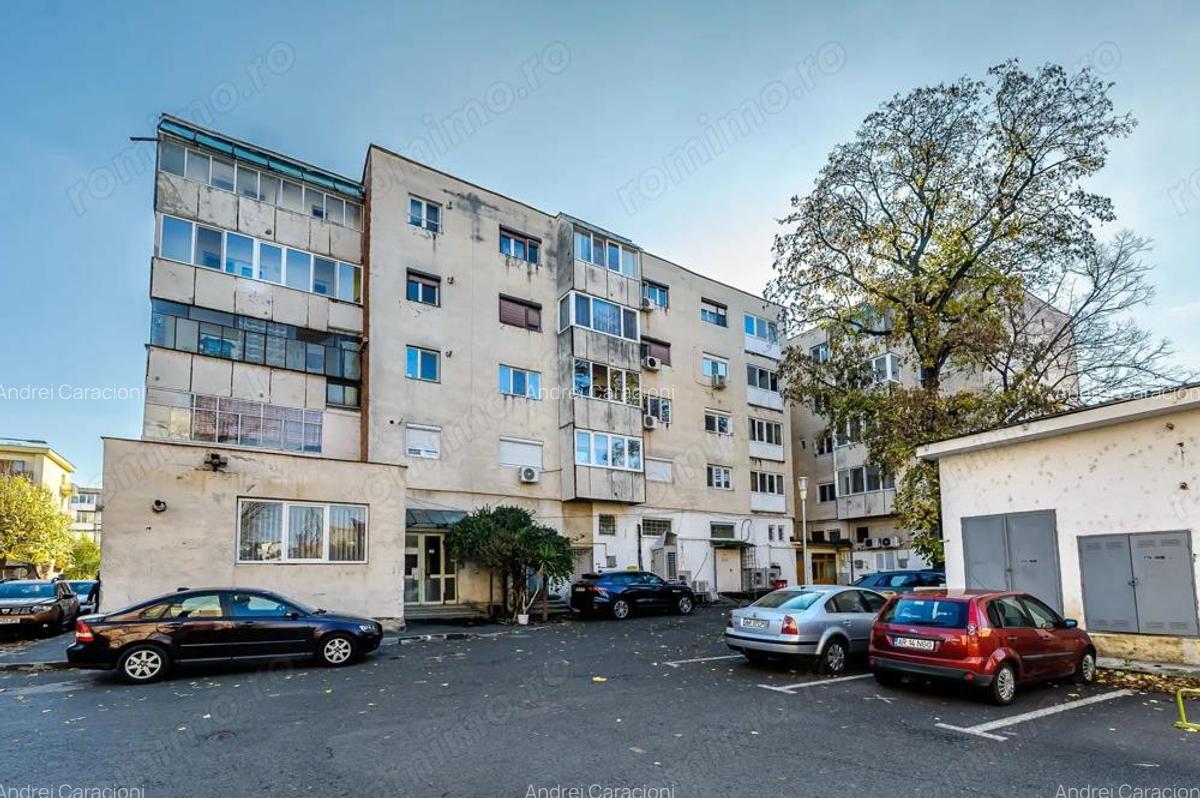 Apartament 2 Camere, Etajul 1, Pia?a mica, Arad - 11