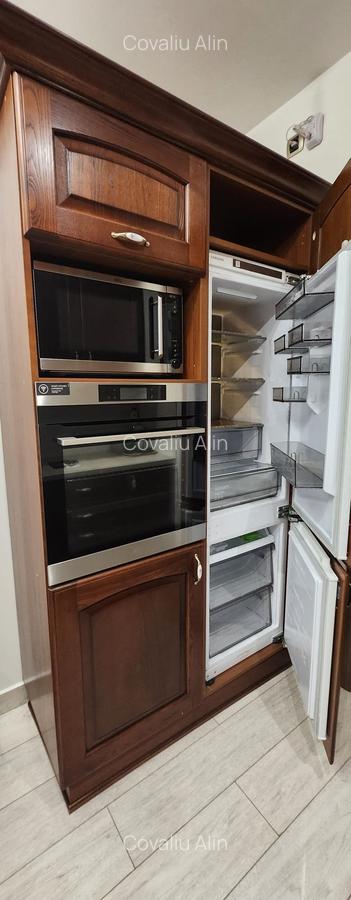 Apartament 2 camere, 2 grupuri sanitare, loc parcare, situat in Tractorul - 2