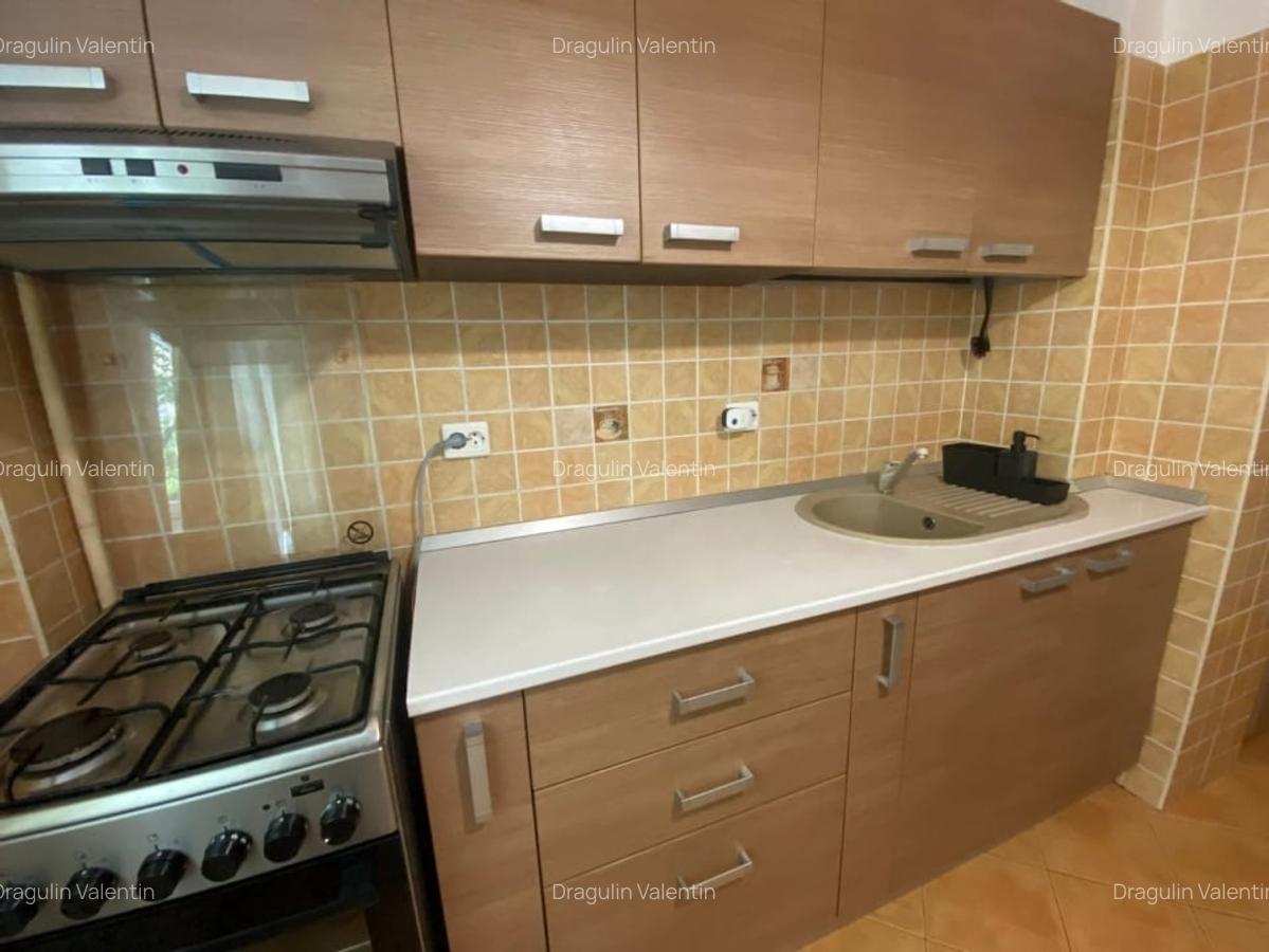 Apartament 2 camere, 55 mp, decomandat - 1 min de metrou Ștefan cel Mare - 18
