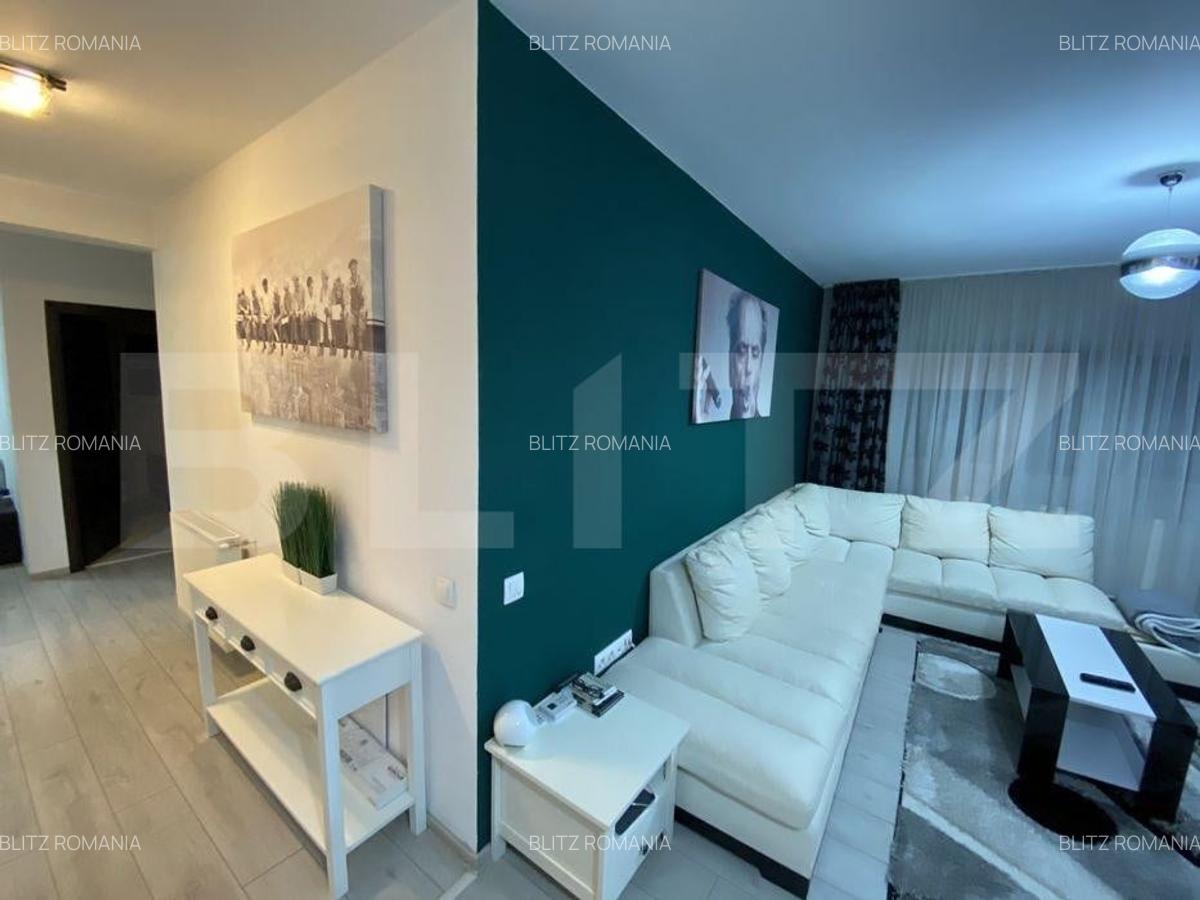 Apartament cu 3 camere semidecomandat în Central - 2