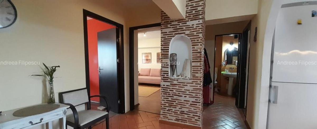 Apartament 3 camere, decomandat, Strada Victoriei - 7