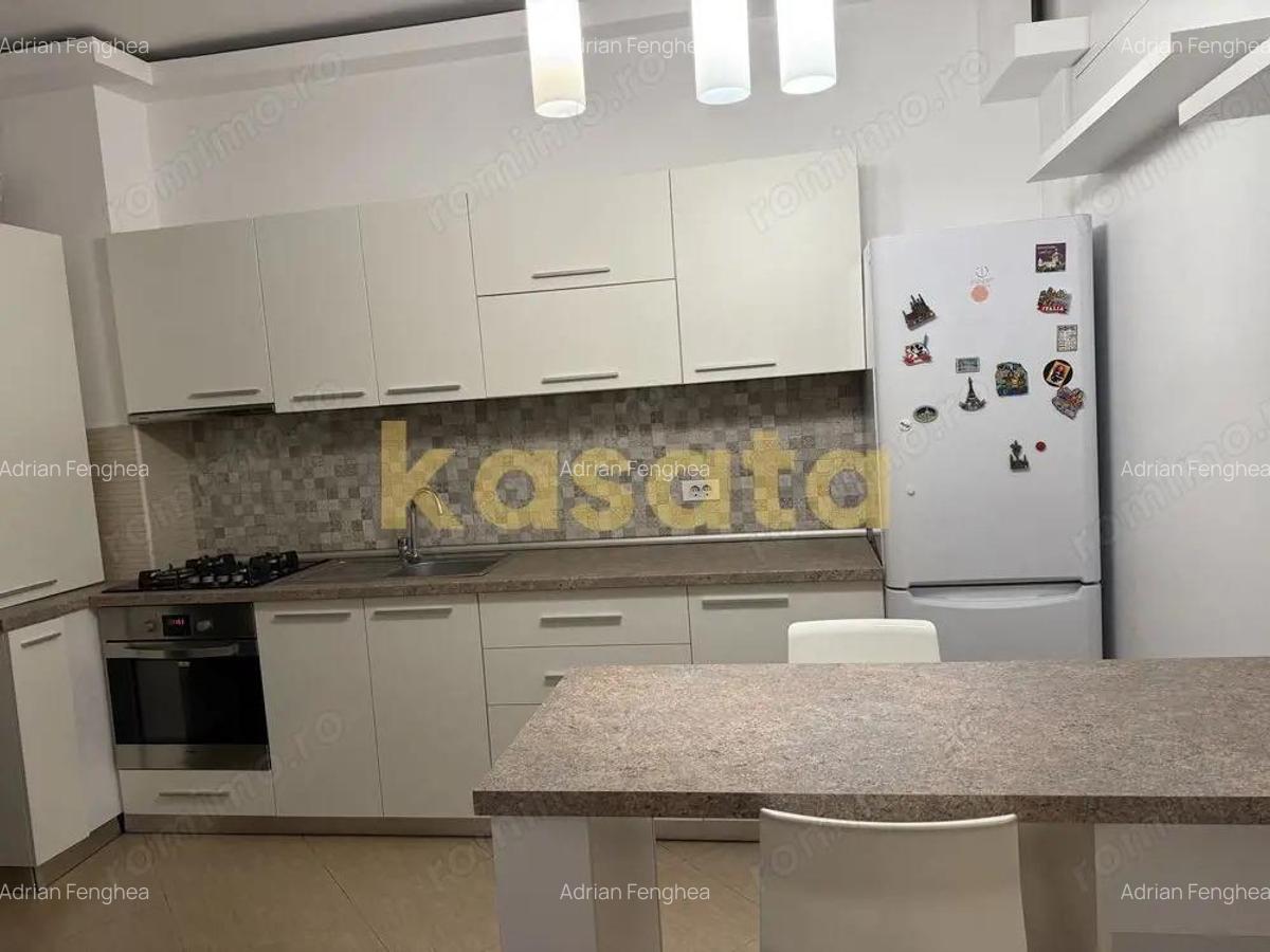 Garsoniera spa?ioasa de inchiriat Bucure?tii Noi / Damaroaia - 4