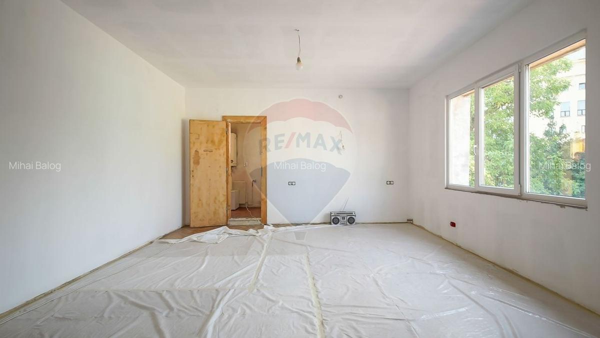 Apartament cu 3 camere de vanzare in zona Brasovul Vechi - 2