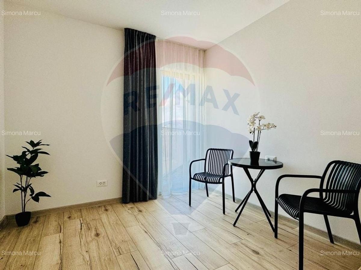 Apartament cu 3 camere de vanzare in zona Universitatii - 1