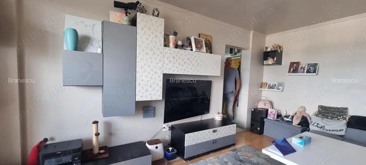 Vand apartament 3 camere, mobilat, in Pitesti, Zona Nord, L uri, etaj6 - 3