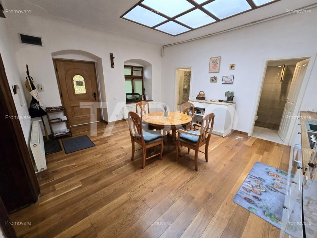 Apartament decomandat de vanzare cu pivnita in Centrul Istoric Sibiu - 8
