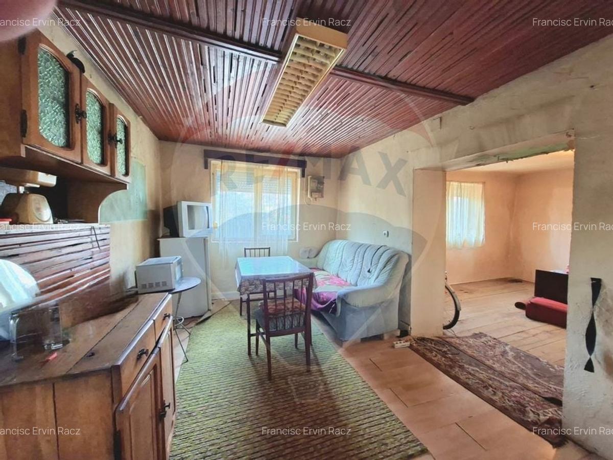 Casa veche cu teren 929 mp- oportunitate in Vladimirescu- comision 0% - 7