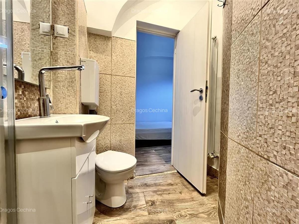 Garsoniera cu Parcare zona Ultracentral Piata Sfatului - 6