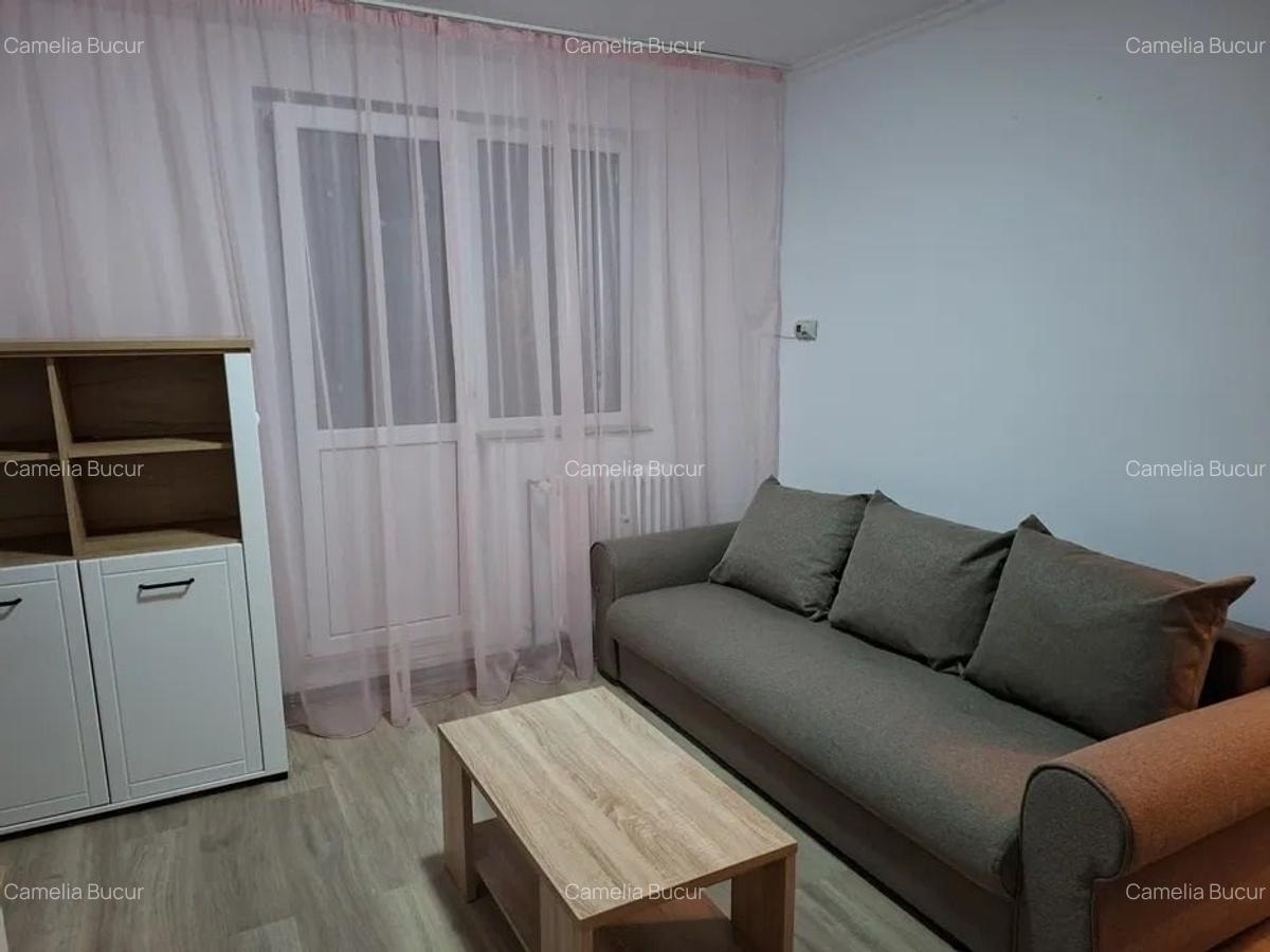 Apartament cu 2 camere - zona Podu Ros - Liceul Emil Racovita - 3