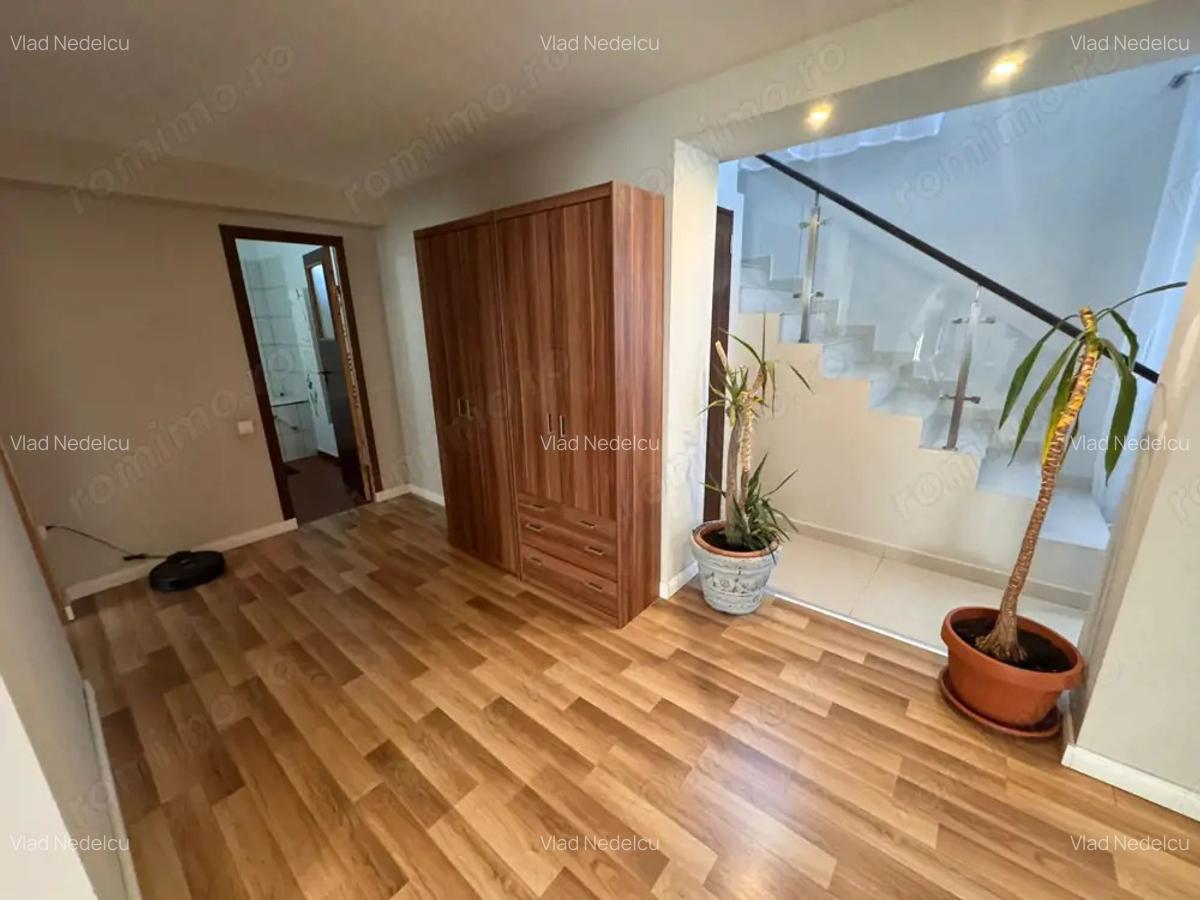 Casa 9 camere Glina 350 mp utili 1000 mp teren - 12