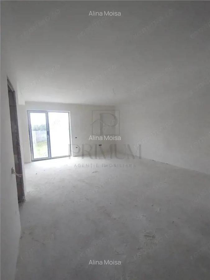 Duplex 4 camere - langa asfalt - personalizare interioara - 4