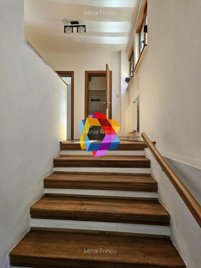 Casa deosebita cu 6 camere Central Brașov - 210 mp - 10