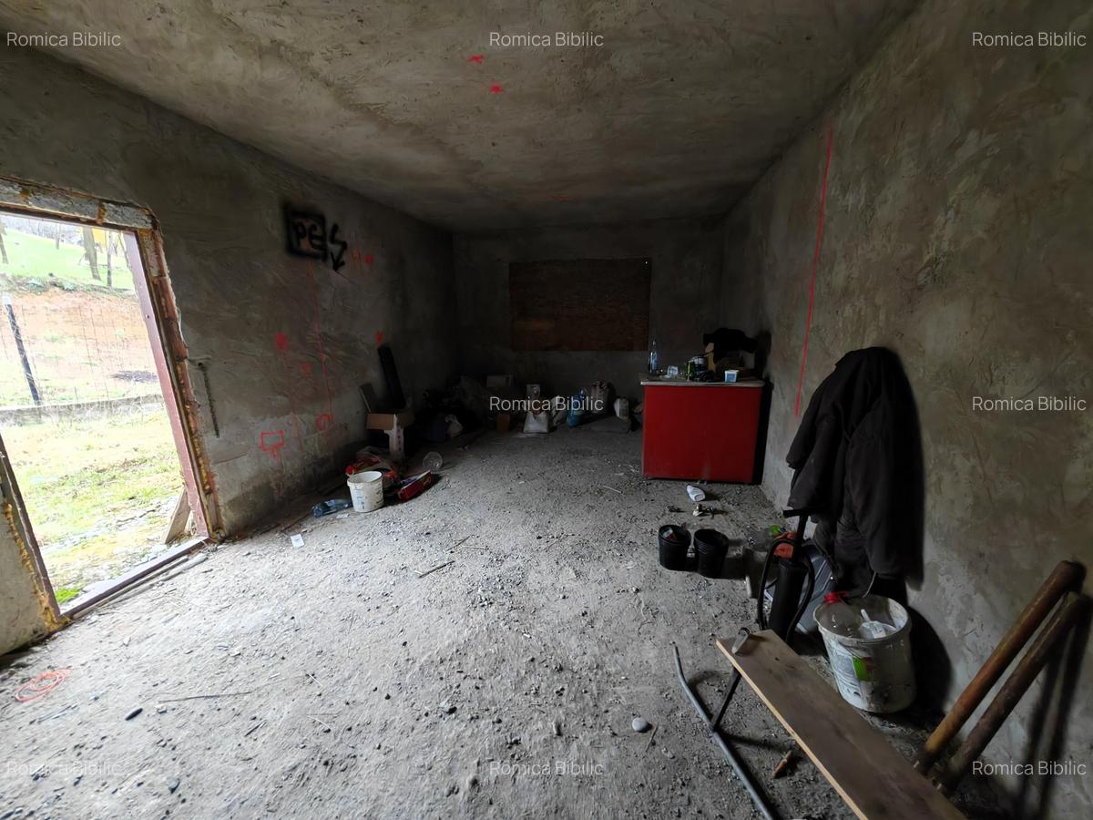 Casa la rosu, Magura - 15