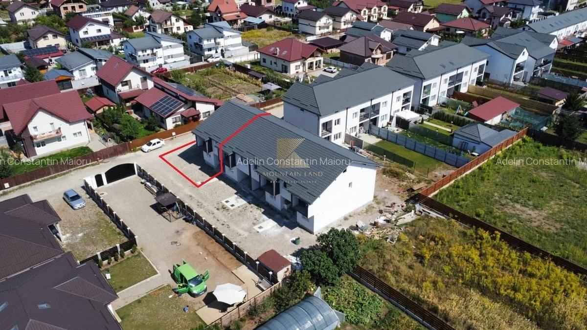 Casă însiruită cu 4 camere și curte proprie - Cartier Izvor, Str. Salc - 19