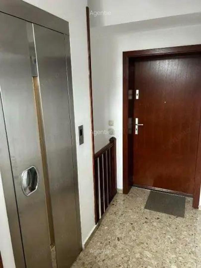 Vila Office Space,1 Etaj intreg,Guvern, Parcare, Pia?a Victori - 4