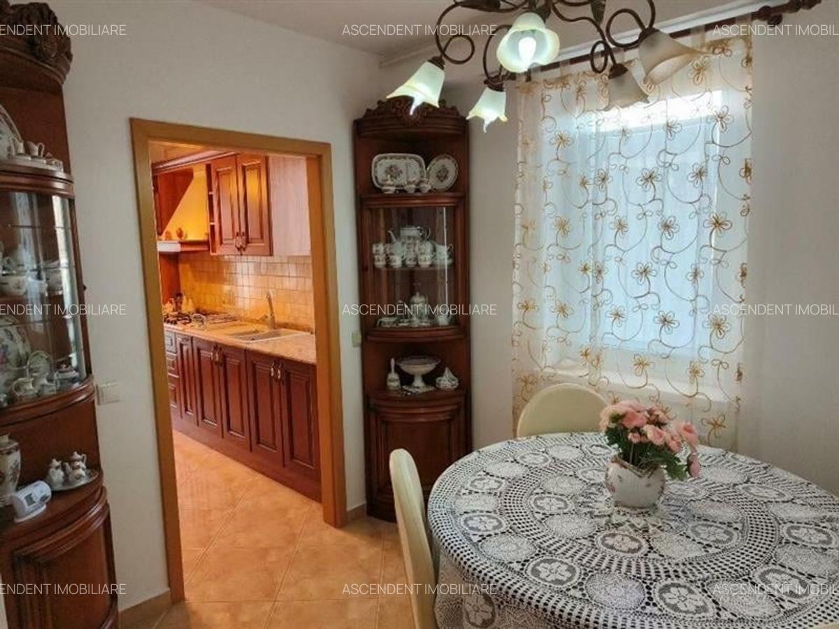Apartament cu 4 camere decomandat în Bartolomeu - 2