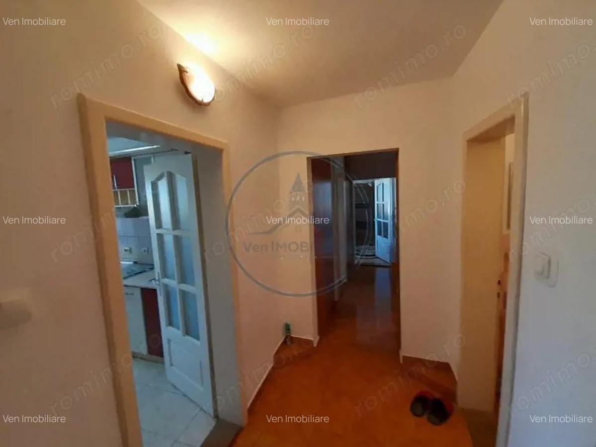 Apartament 4 camere,etajul 2,zona Petru Rares - 16