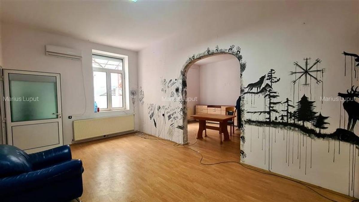 Casa P+E,  4 camere, 2 bai, Central  Maria - 5