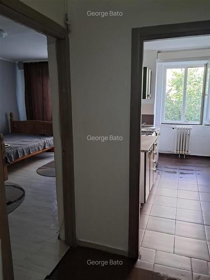 Apartament cu 3 camere decomandat în Nufărul - 1