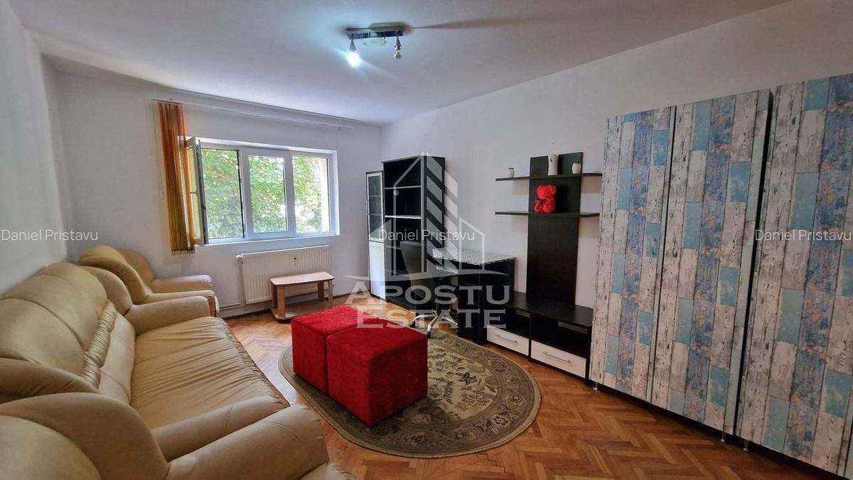Apartament cu 2 camere, centrala proprie, zona Lipovei - 1