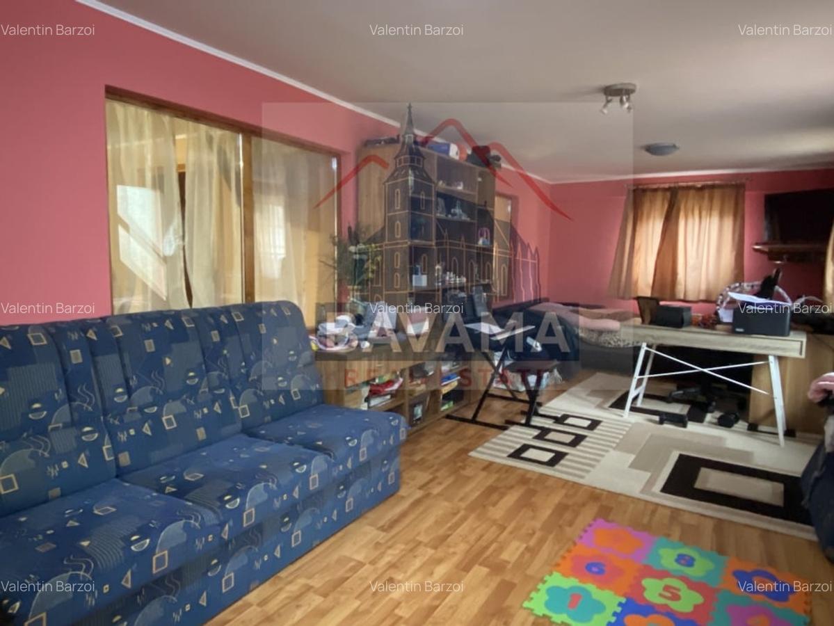 Casa de vanzare,  1354 mp teren,  Tarlungeni - 5 Casa de vanzare,  1354 mp teren,  Tarlungeni - 5