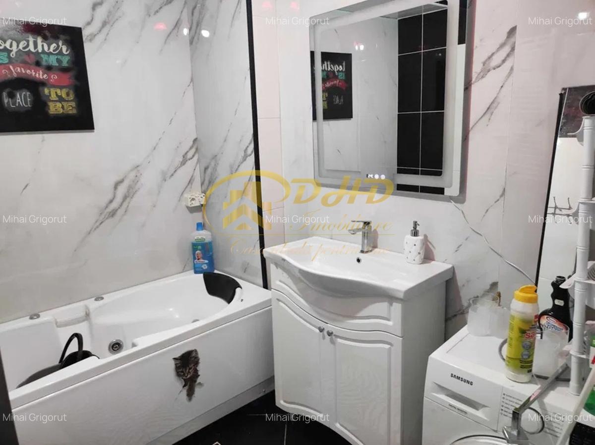 Apartament 3 camere in zona Tatarasi - Str. Vasile Lupu - 6