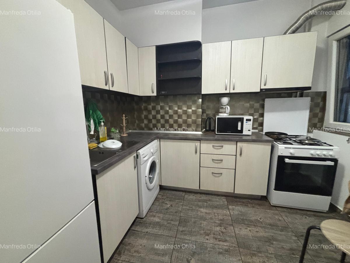 Vanzare apartament cu 4 camere  C.A. Rosetti - 21