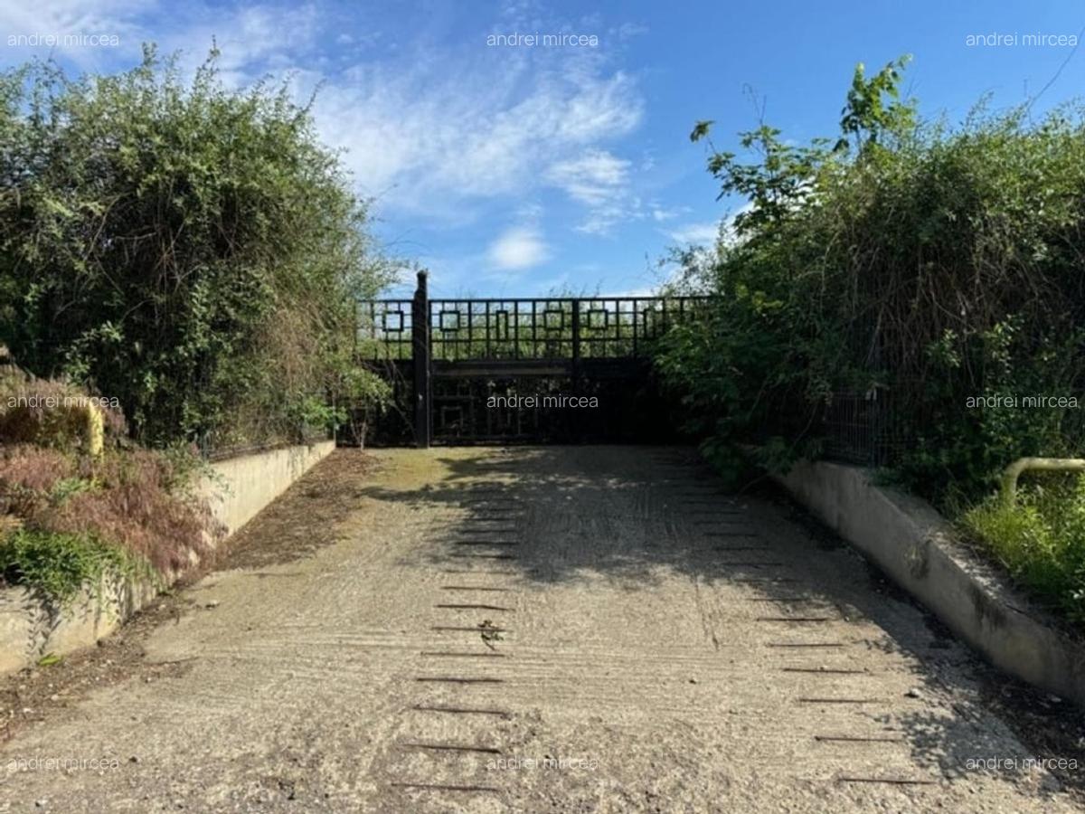 Teren la stradă 1200 m2 - 1