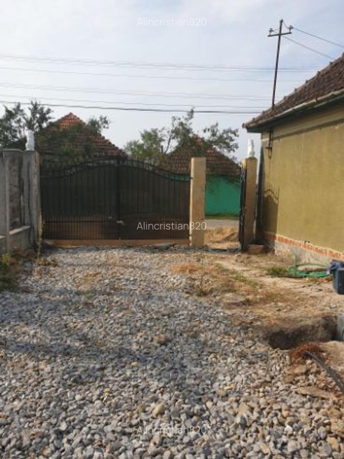 Vand casa cu teren in hidiselu de sus la 15 km de oradea - 8
